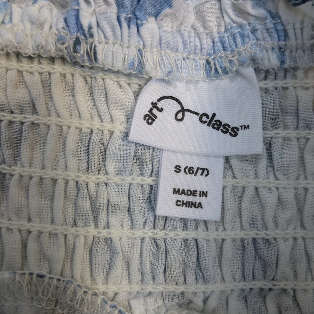 NEW Art Class White Tiered Blue Floral Smocked Waist Skirt Size Small 6/7